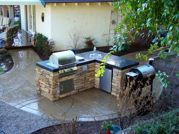 How-to-build-a-small-barbecue-area.jpg